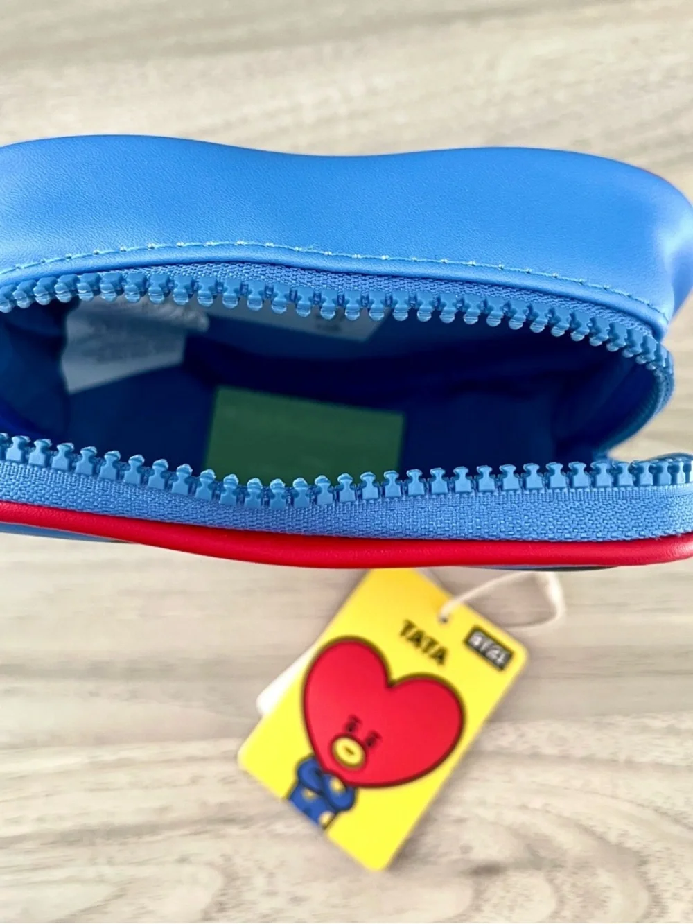 BTS BT21 Mini Heart Shaped Accessories/Makeup Bag - TATA (V)